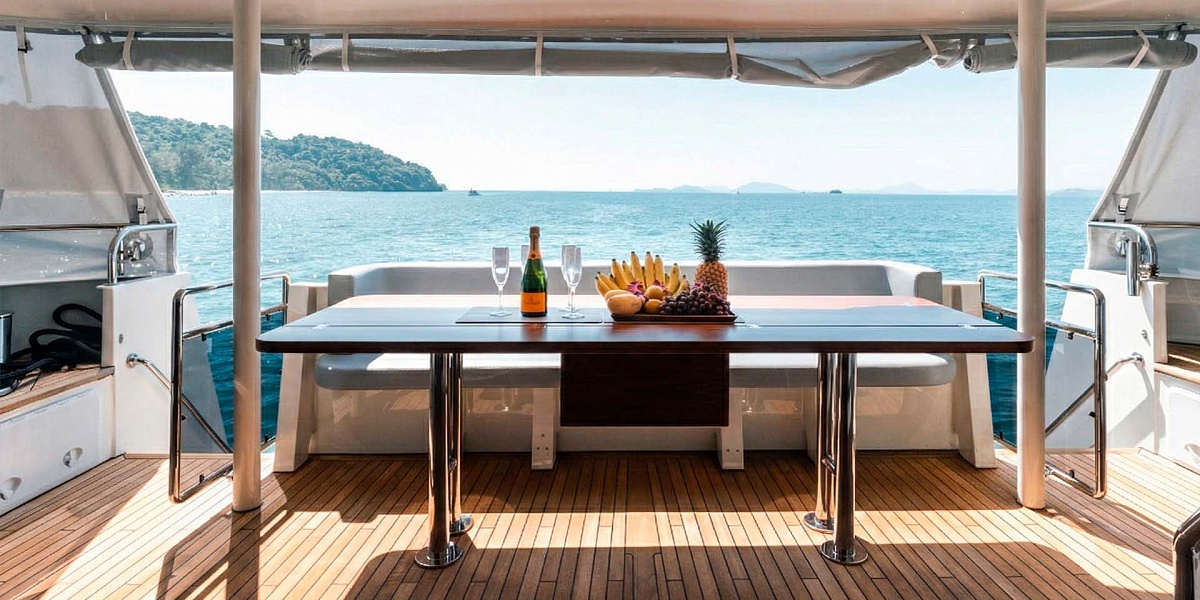 Аренда мега яхты Sunseeker 34M Beluga на Пхукете